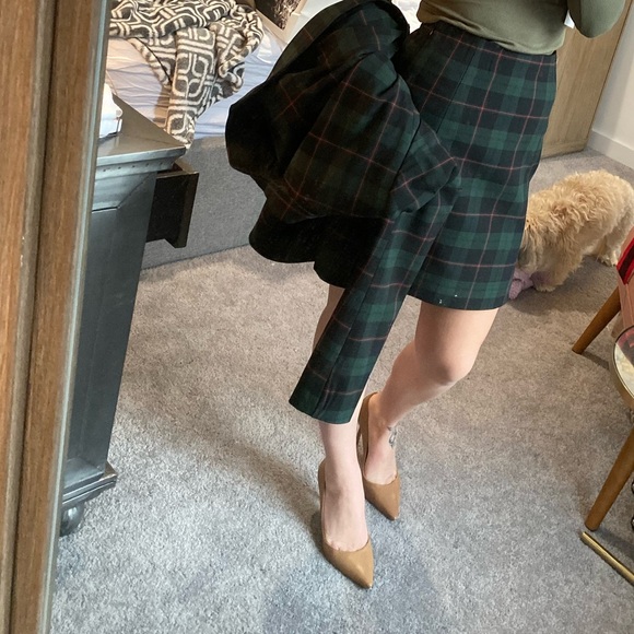 EUC - Babaton Skirt - Picture 2 of 5